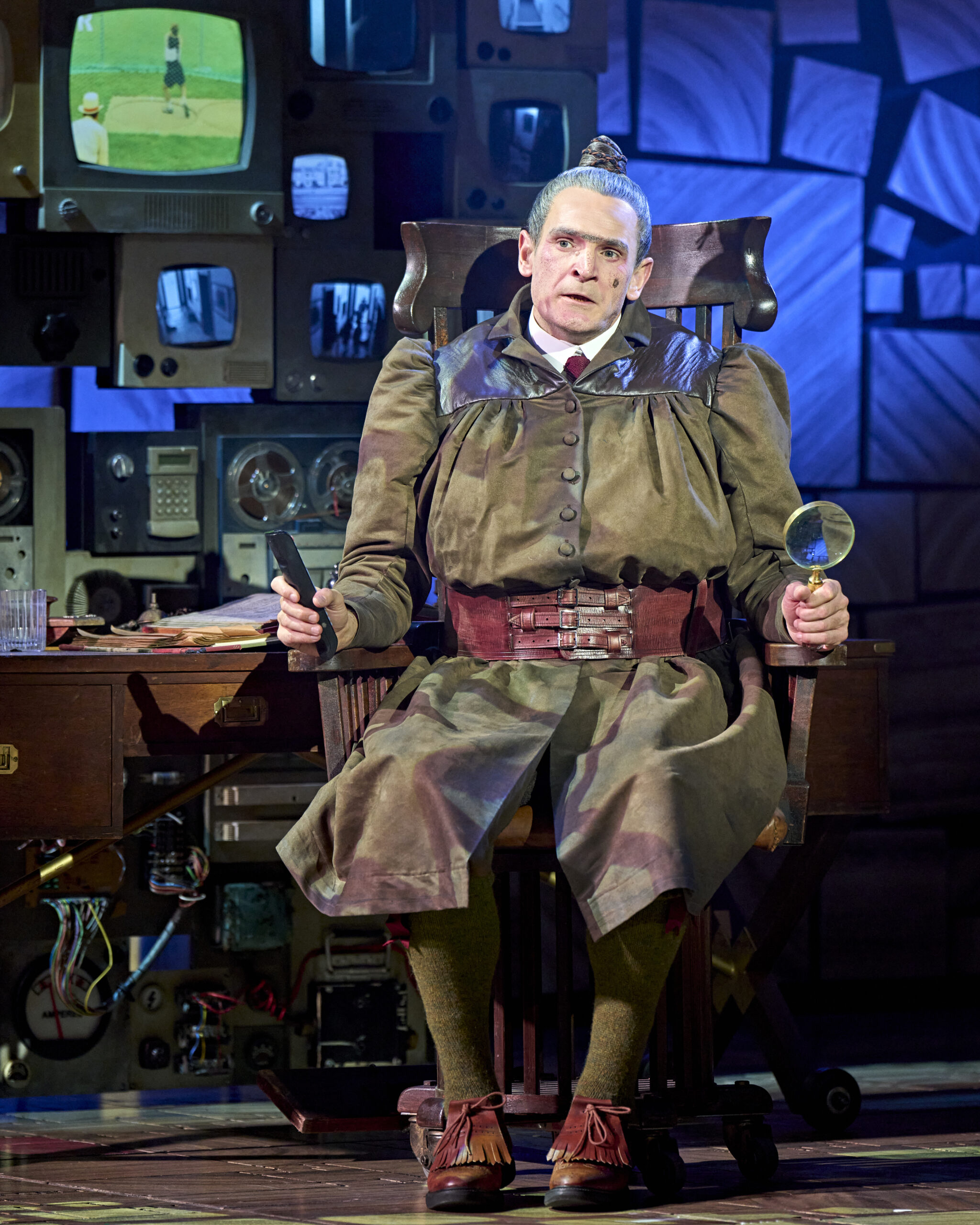 410654_Matilda The Musical UK Tour September 2025_ Yellow Team with Mollie Hutton as Matilda_2025