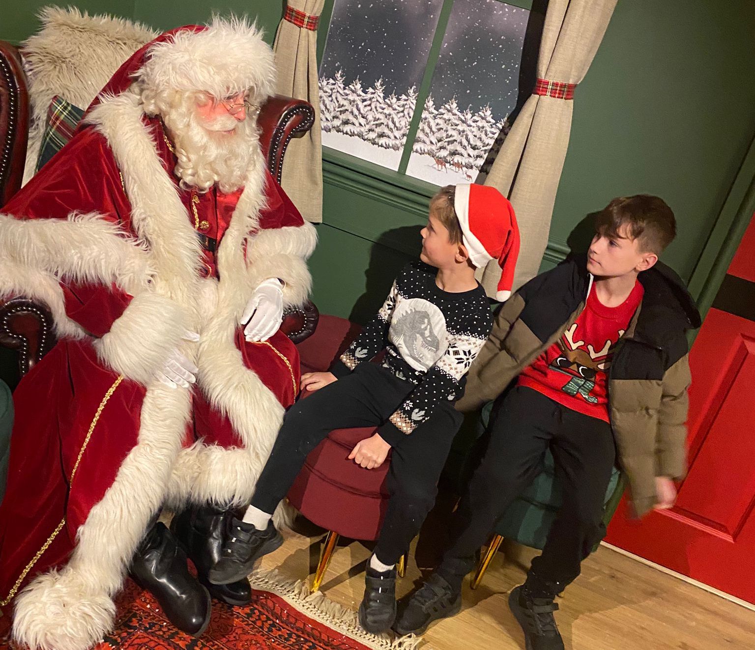 Review Santas Grotto Trafford Centre Santa