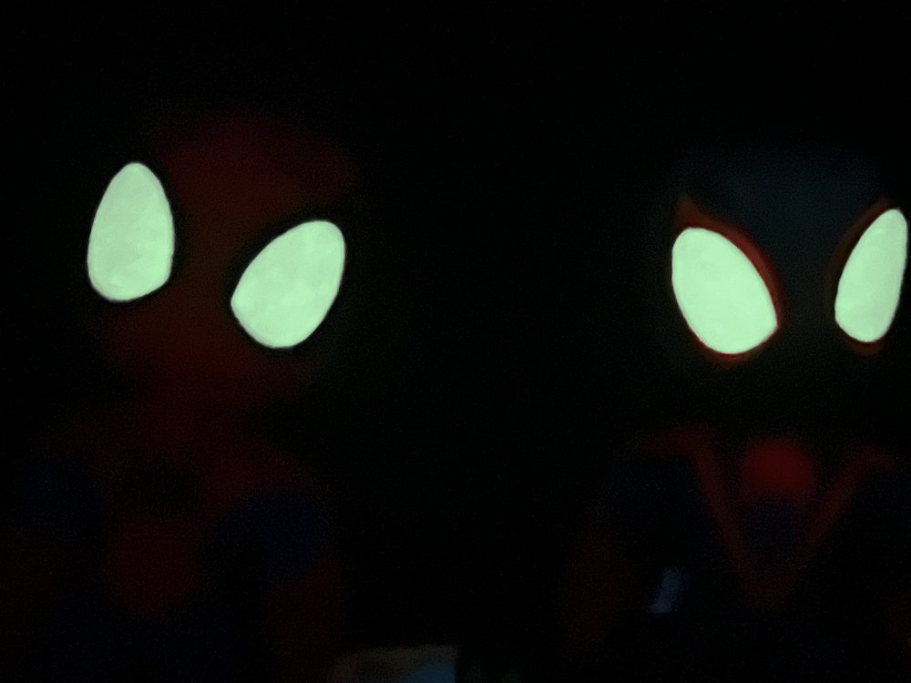 Review Spiderman Plush Marvel Simba glow in the dark eyes