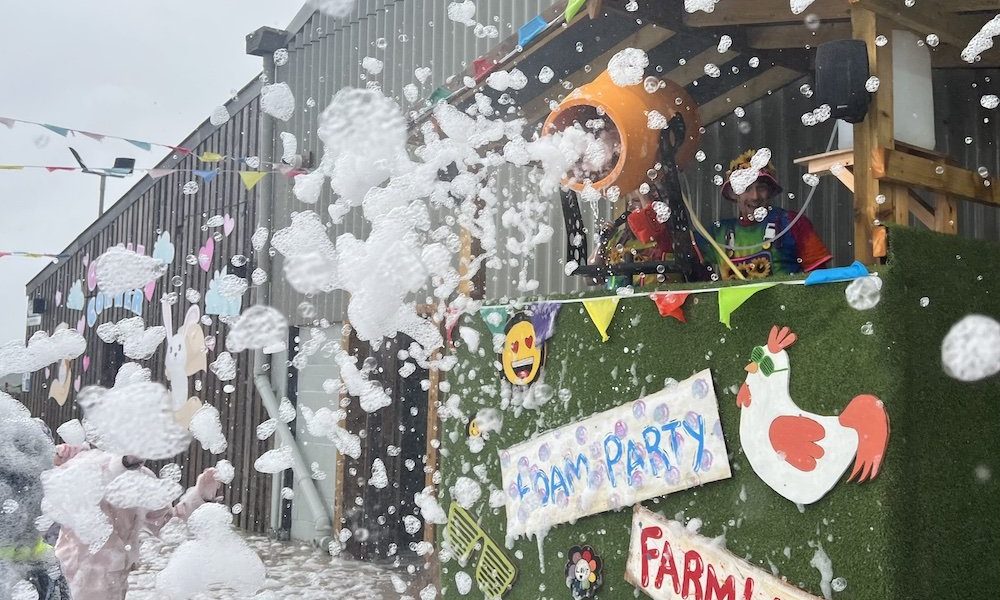 Review of Cockfields Farmlife Festival foam party